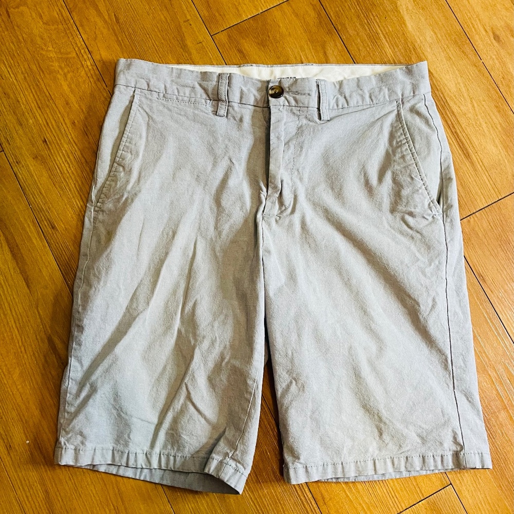 Old Navy ultimate slim men’s shorts
